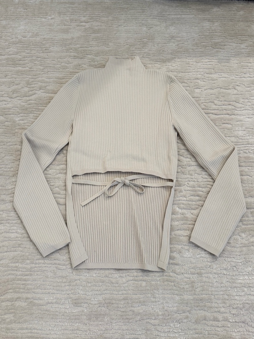 Aritzia babaton sculpt knit tie back long sleeve top